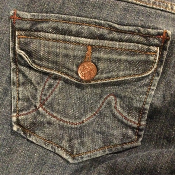 Cabi Brand woman size 6 (30” by 29”)boot cut jeans - Picture 10 of 14